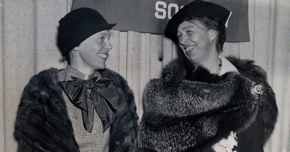 Pilots in Evening Gowns: When Amelia Earhart and Eleanor Roosevelt Took to the Skies
