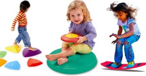 On The Move All Year Round: 50 Toys and Games for Indoor Active Play